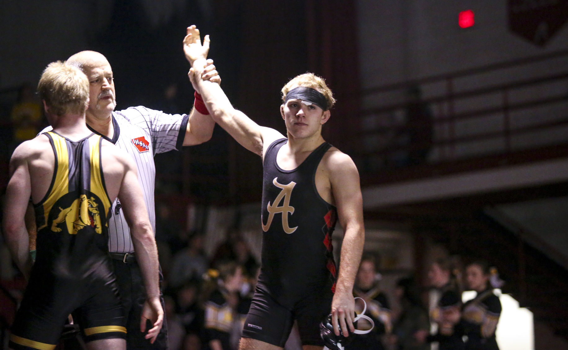 012418-BETTENDORF-ASSUMPTION-WRESTLING-020